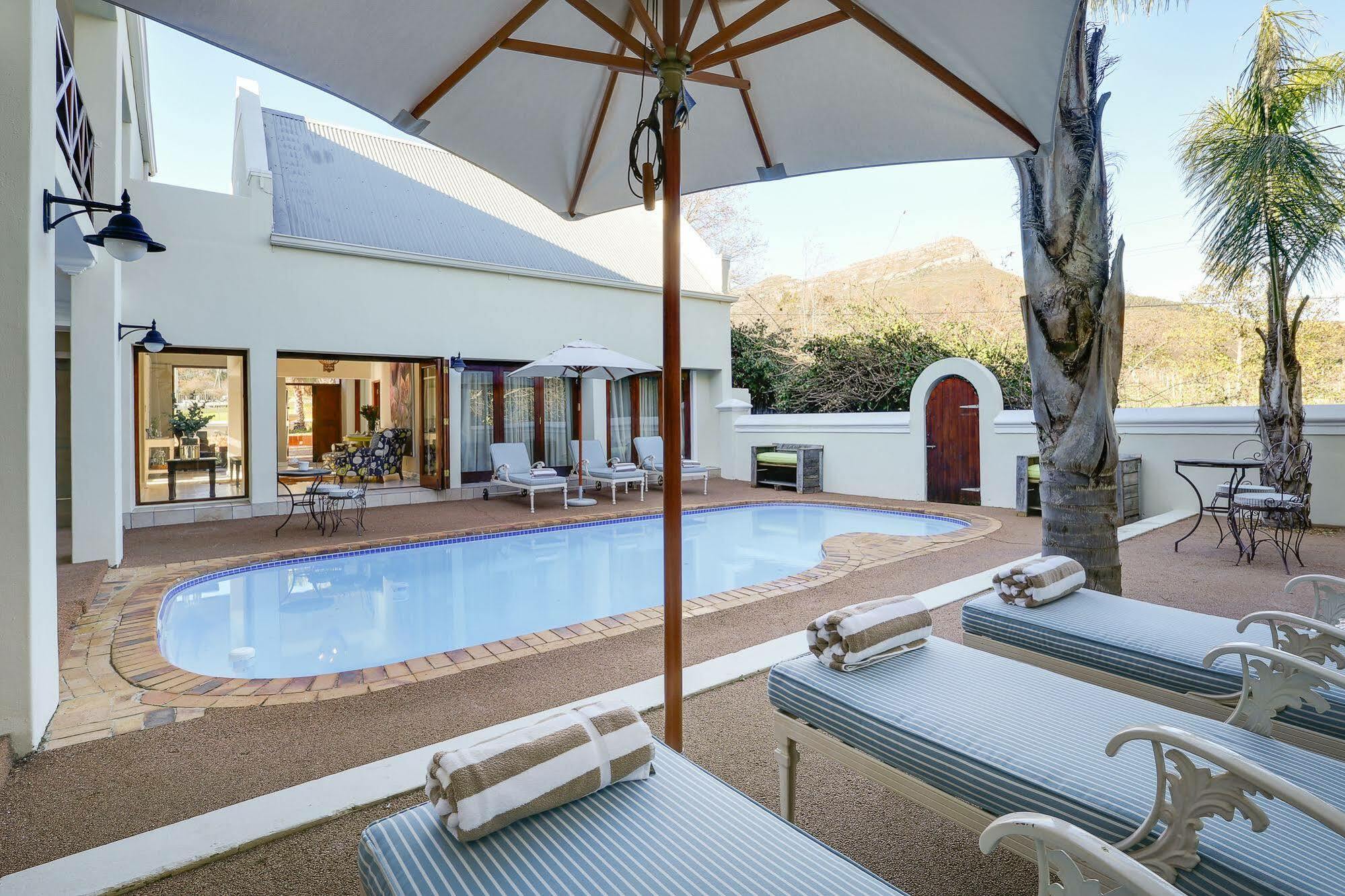 Banhoek Lodge Stellenbosch Ngoại thất bức ảnh